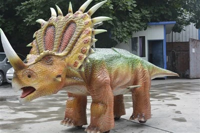 Walking Styracosaurus